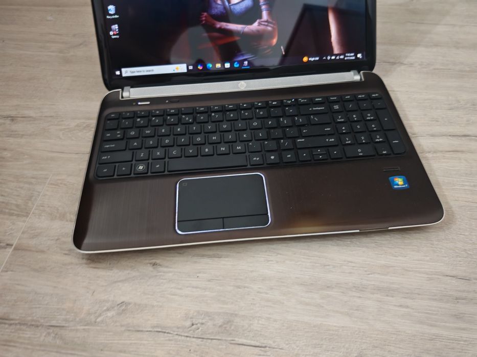 Laptop HP cu I3 și hdd 750gb