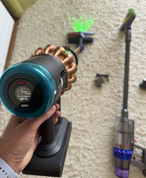 Aspirator Dyson v15 si Dyson v16 noi , nefolosite, laser led