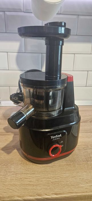 Storcator de fructe si legume cu melc,Tefal ZC15, 150 W, 0.8 l, Negru