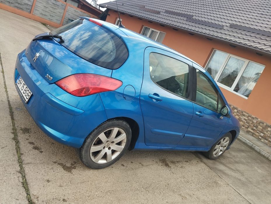 Vând Peugeot 308