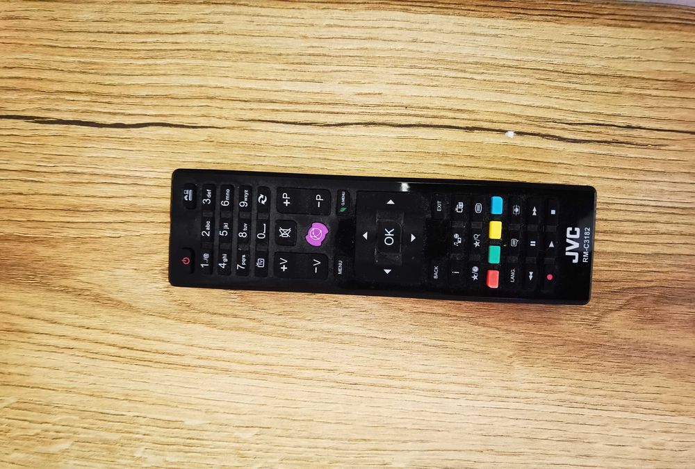 Телевизор JVC LT-24VH2105