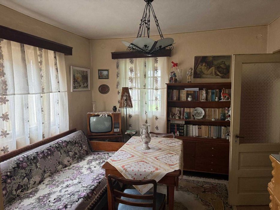 Casă de vânzare - Ghirdoveni