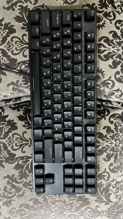 Клавиатура продается