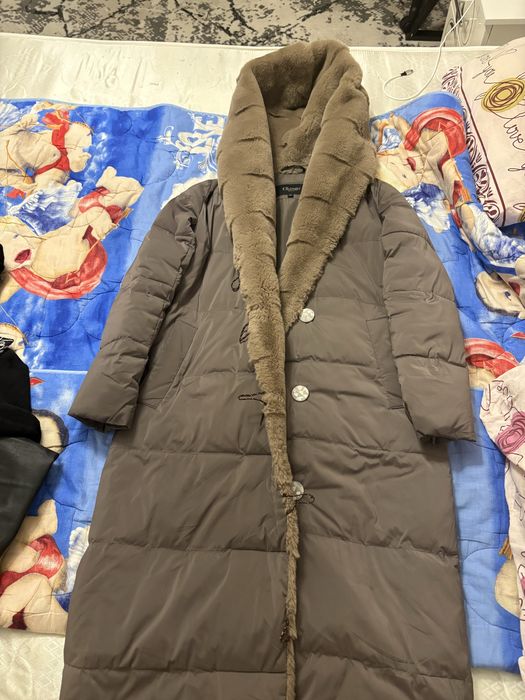 Продаю женский пуховик