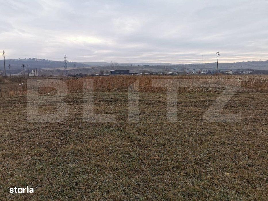 Teren intravilan Poiana Patrauti de 5900mp