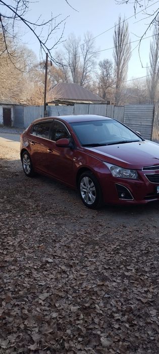 Шевроле Круз 2013 года