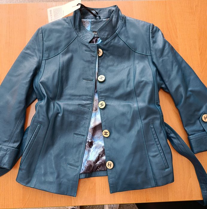 Кожаная куртка женская