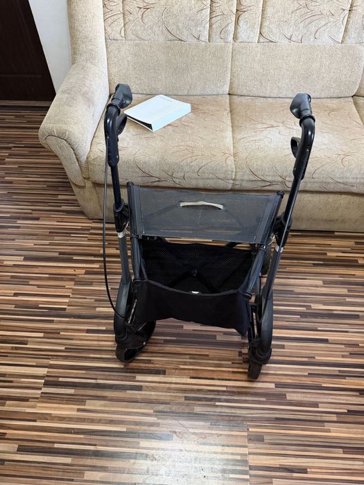 Rolator persoane handicap