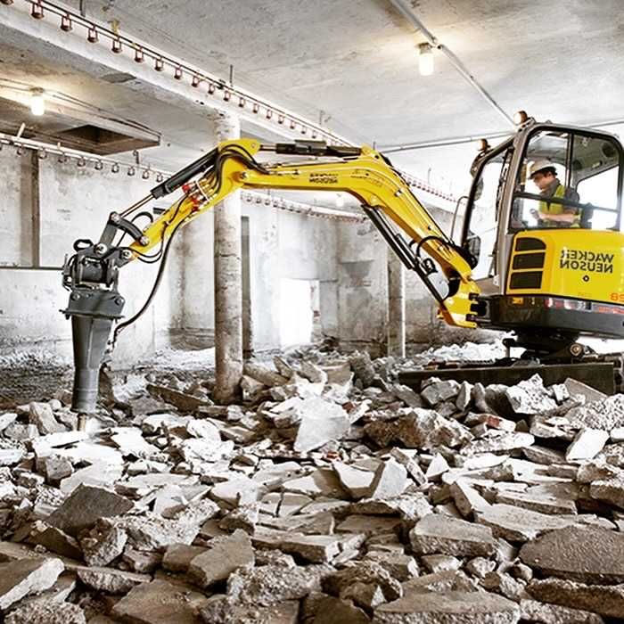 Аренда мини-экскаватора — быстро, выгодно, с оператором!