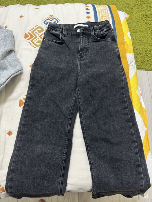 Двойка и джинсы для девочки