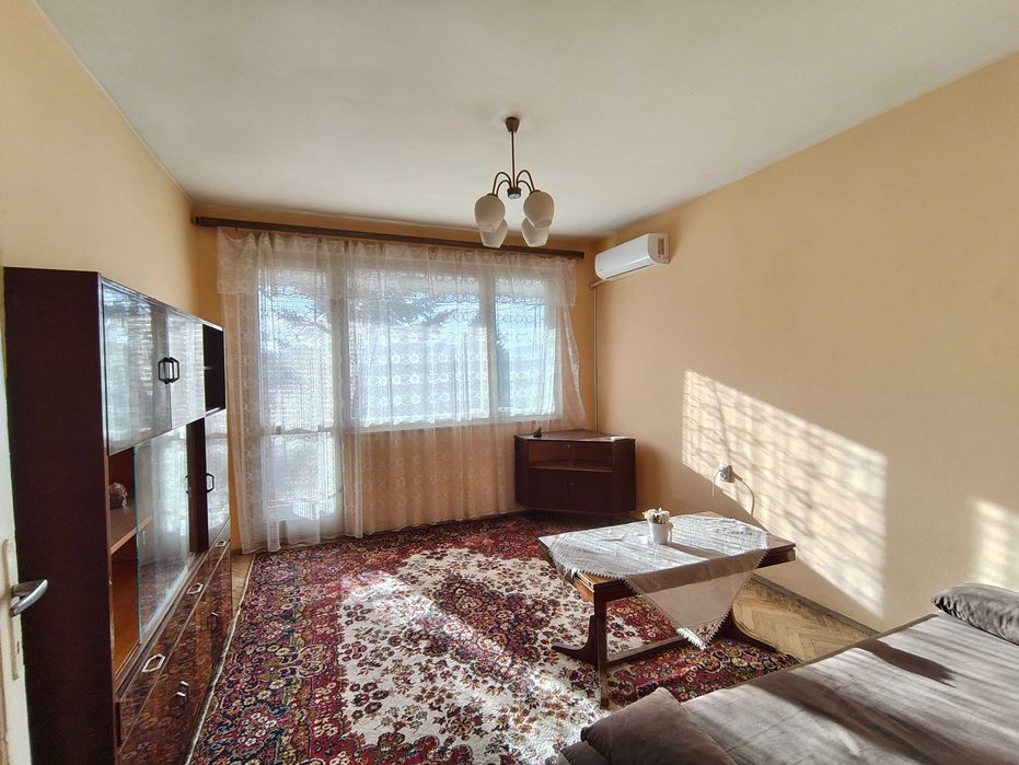 Двустаен тухлен апартамент