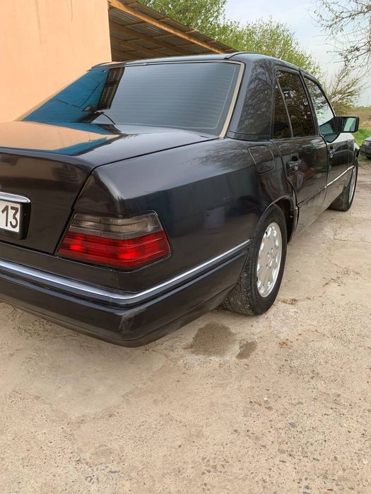 Продам срочно Мерседес чистая ешка