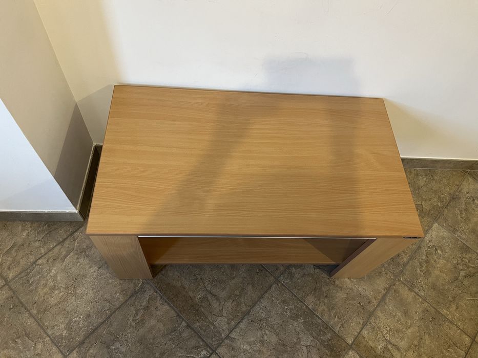 Холна маса , дървесен цвят