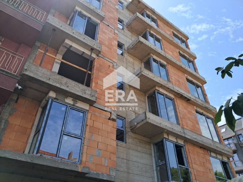 Продава се Тристаен апартамент в Варна, Погреби - 96 кв.м за 1407 €/кв.м - Снимка #1