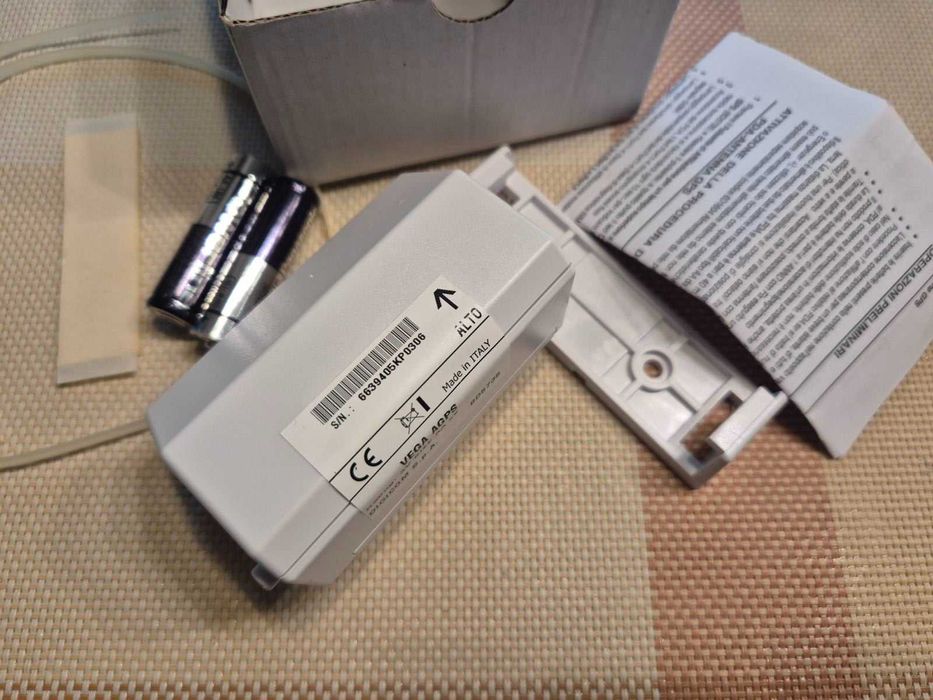 Професионален GPS предавател/антена VEGA AGPS-  камиони, лодки, коли