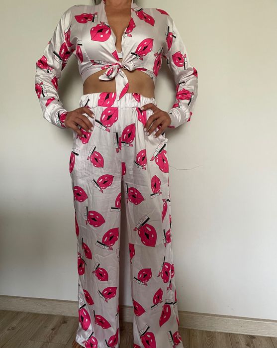 Комплект от три части от little black dress