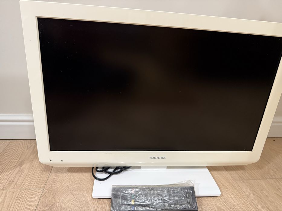 Продам  обычный телевизор (без Smart TV)  в отличном состоянии