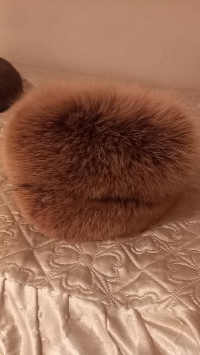 Женская меховая шапка