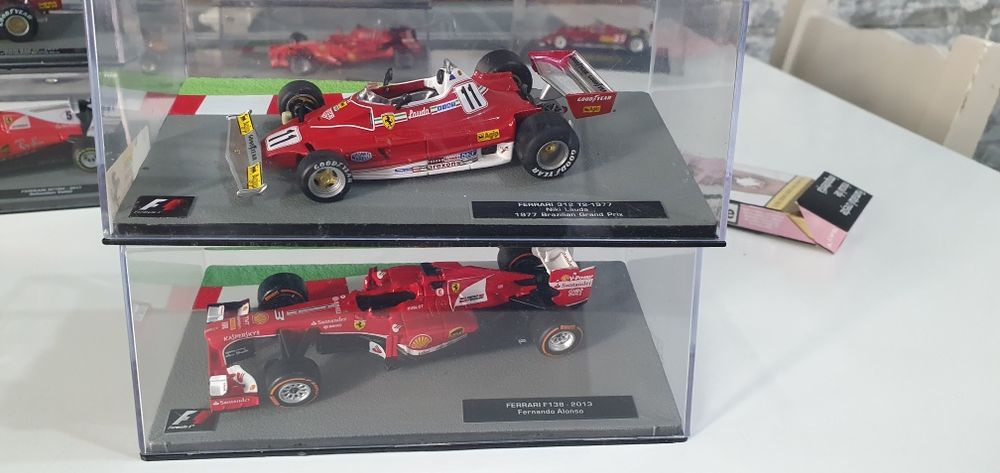 Machete ferari scara 1;43