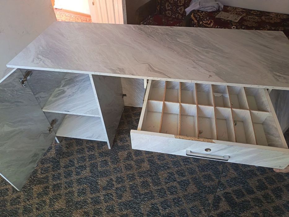 Dukon polka mebeli sotiladi