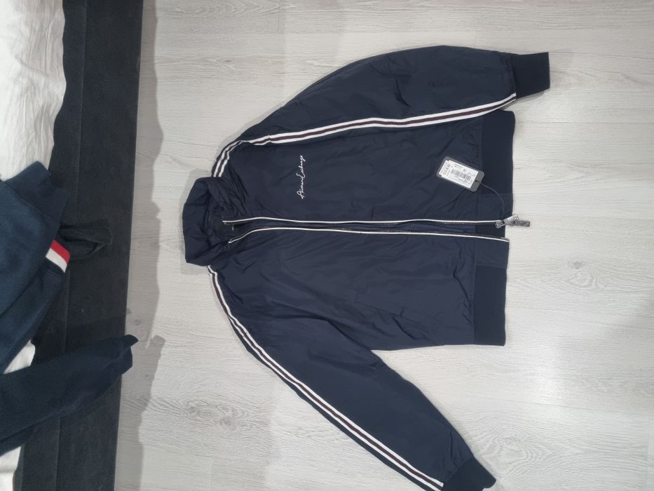 Geaca armani noua