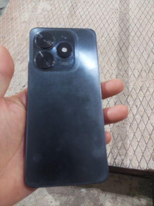 Tecno spark go 2024 sotiladi