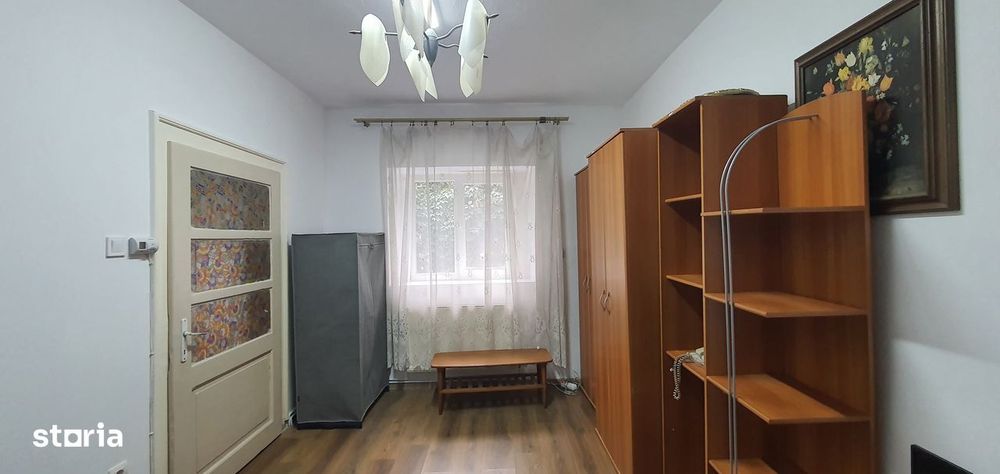 Închiriez garsonieră la casa, situata pe Str.9 Mai — fotografia 3