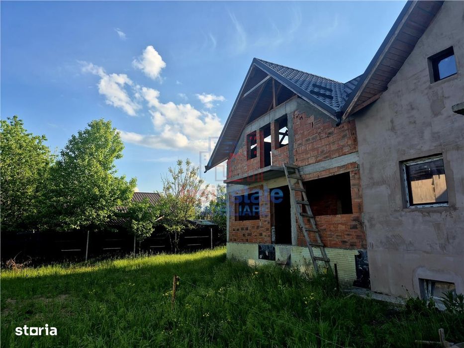 Casa de vanzare cu priveliste frumoasa