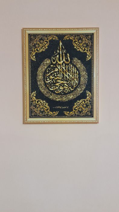 Продам алмазные мозаики в собранном виде на подрамнике.  Торг уместен.