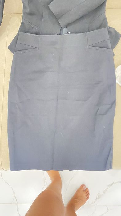 Продам женские офисные крстюмы