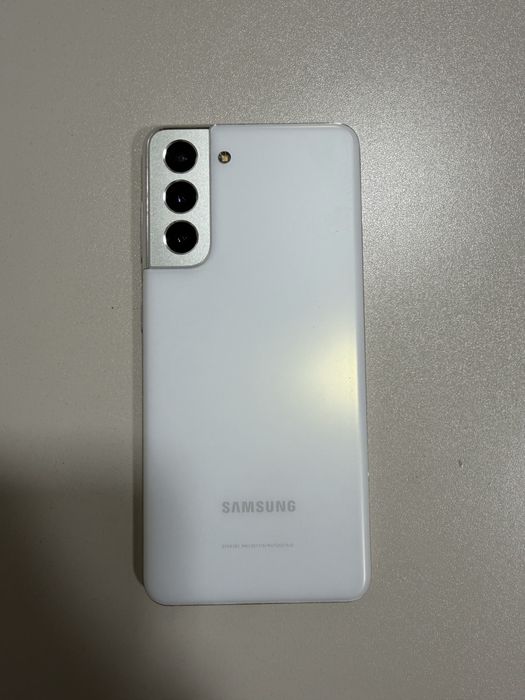 Samsung Galaxy S21 (8/256 GB)
