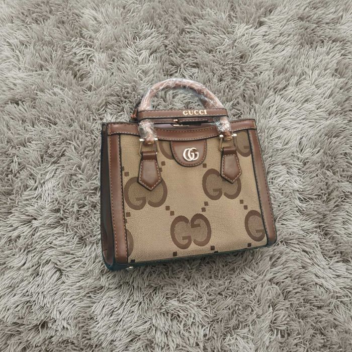 Geanta/Poseta Gucci Diana Bamboo - (manere stejar)