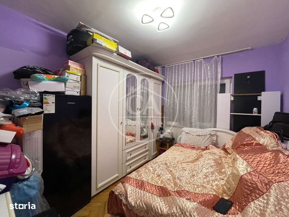 Apartament cu 3 camere de vânzare în zona Rogerius, Oradea