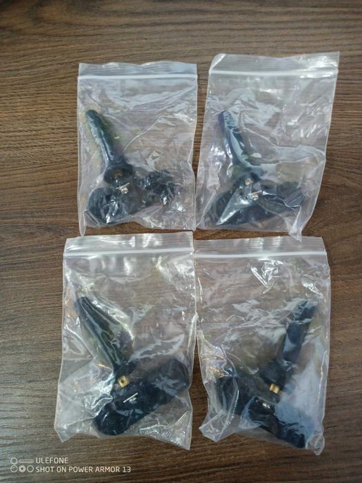 Четири броя нови датчици за налягане в гумите 433MHz.