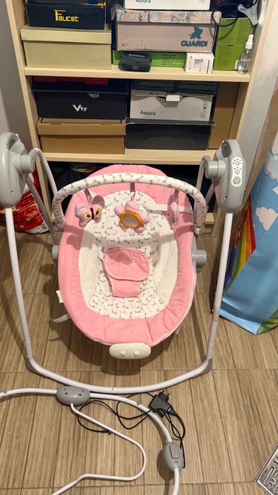 Бебешки шезлонг/люлка розов цвят