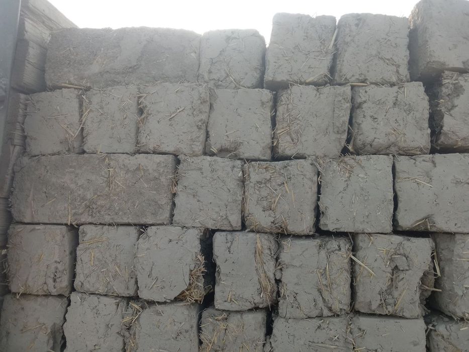 Jomboy blokcha sotiladi 34/14 1200sumdan Samarqand buylab yetkazib ber