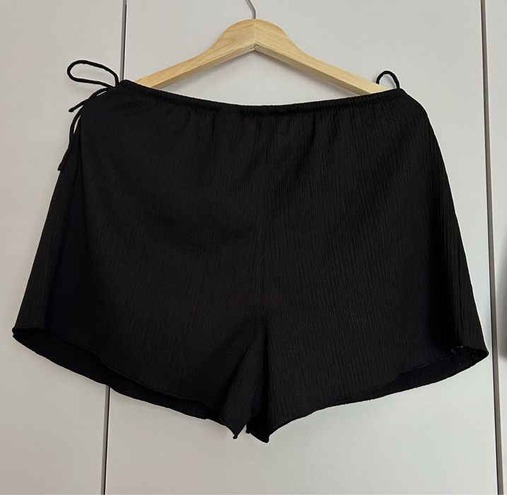 Къси панталонки H&M с висока талия и връзки - Размер M