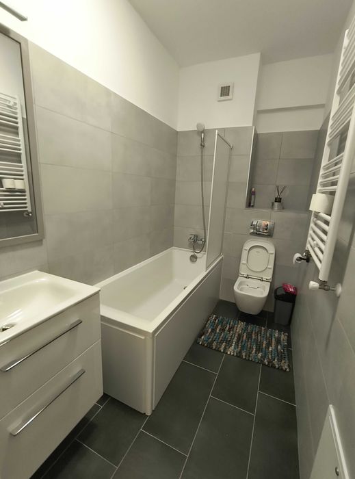 Ap. 1 cam. decomandat, mobilat si utilat complet, parcare proprietate inclusa, Complex Unirea Towers