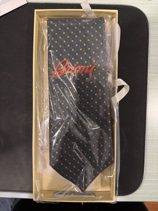 Галстук бриони оригинал