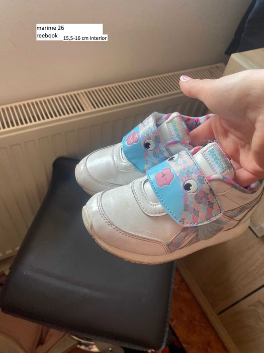 Adidasi tenisi reebook H&M copii marime 26