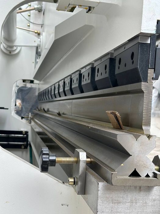 Листогиб гидравлический ЧПУ