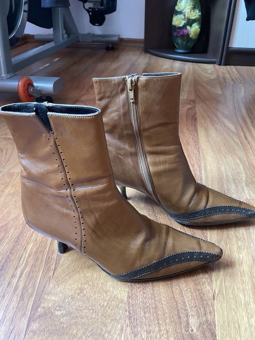 Cizme din piele naturala