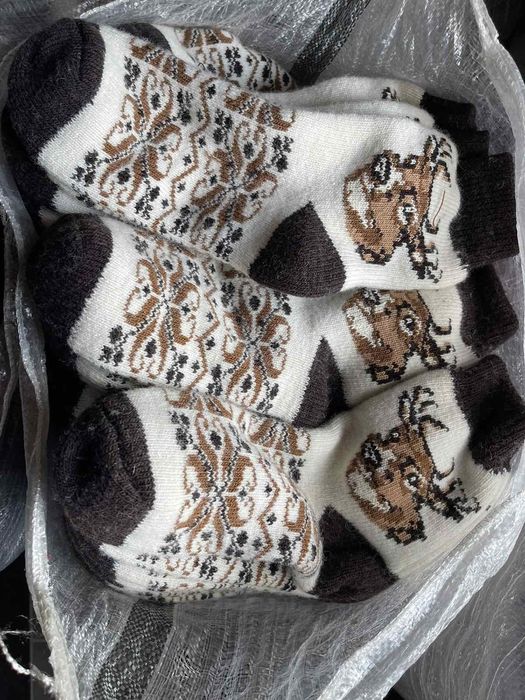 Vind engros ciorapi lină