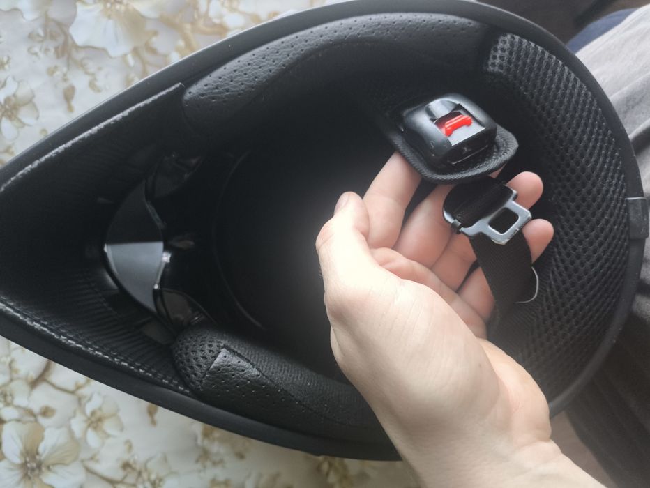 Продам шлем для мотоцикла