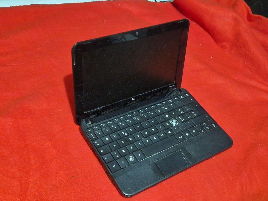 Laptop pentru piese sau colecție