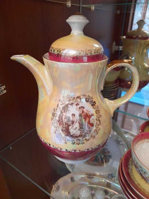 Продаю сервиз мадона, производство гдр,