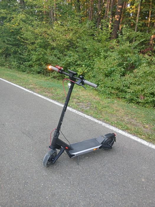 Vând trotinetă electrică