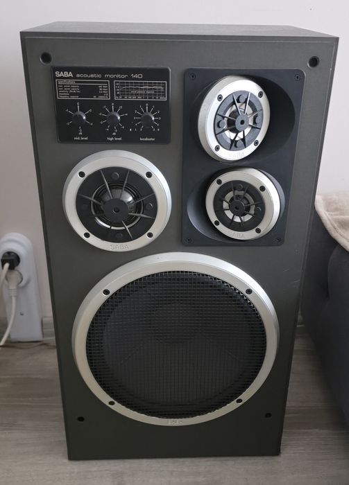 Качествен сет Technics с професионални тонколони SABA