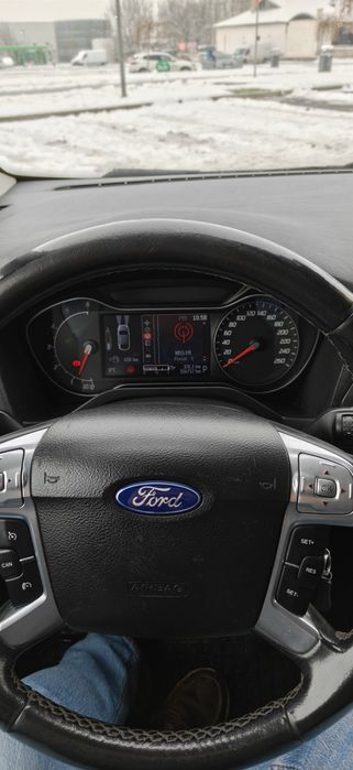 Ford Galaxy Titanium