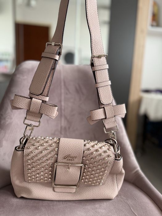 Чанта Guess Caroline